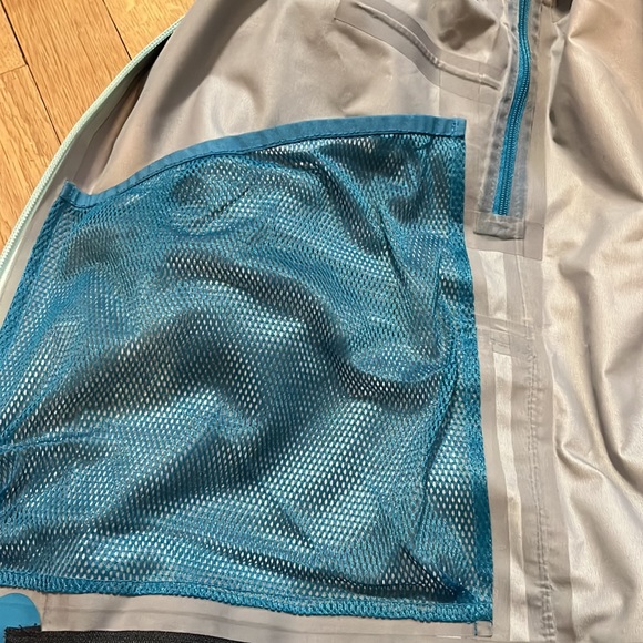 Helly Hansen Snow Shell Jacket - Picture 8 of 12